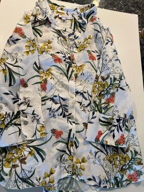 Chico's White Floral Linen Top with Yellow and Green Print 2.5
